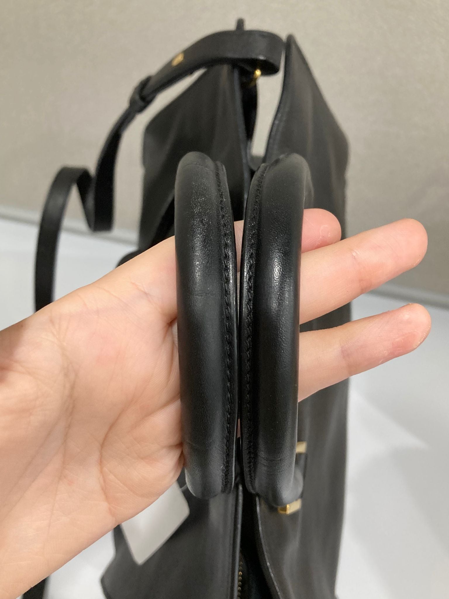 Saint Laurent Cabas 2Way Piel Negra Bandolera