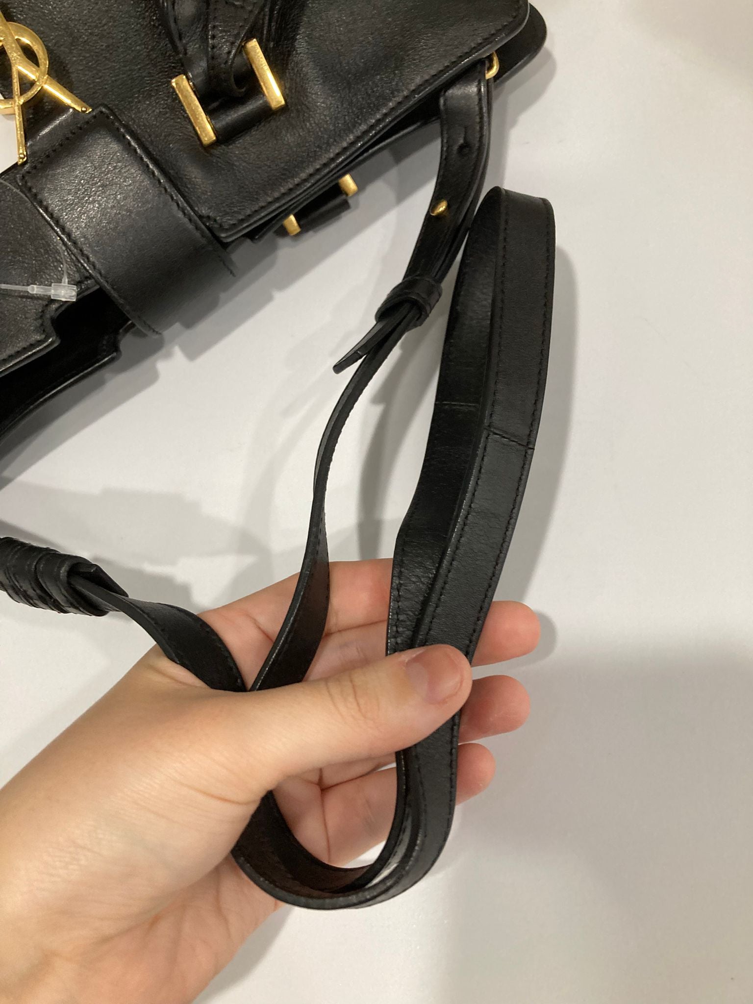 Saint Laurent Cabas 2Way Piel Negra Bandolera