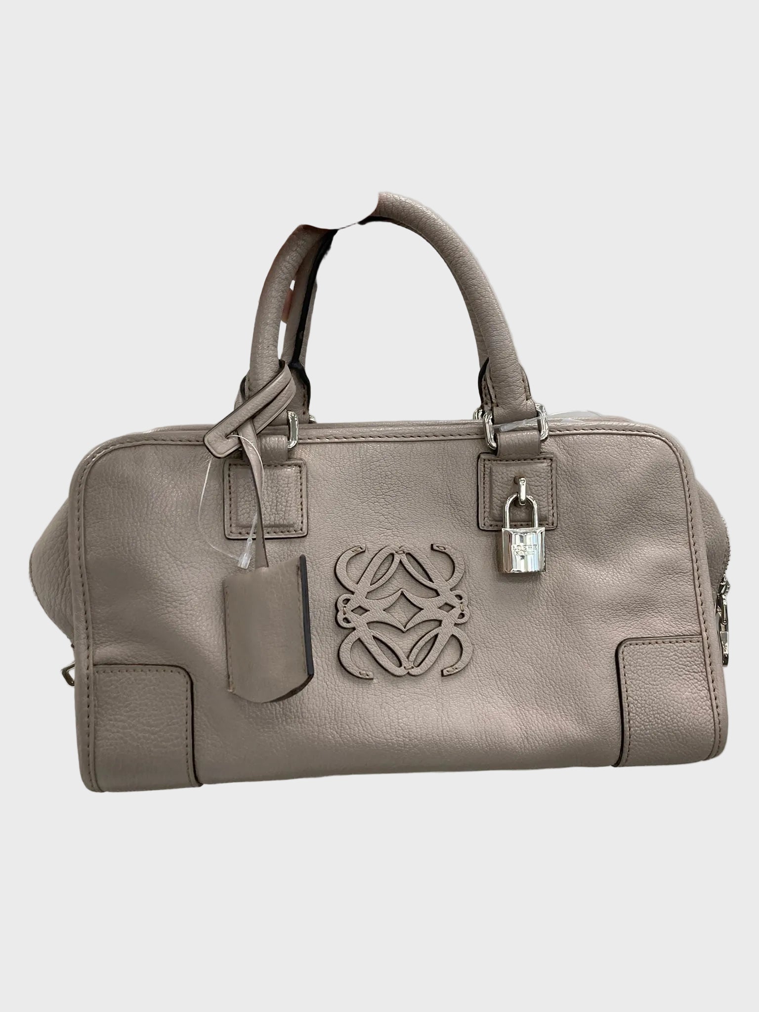 Loewe Amazona 28 piel greige con herrajes plata