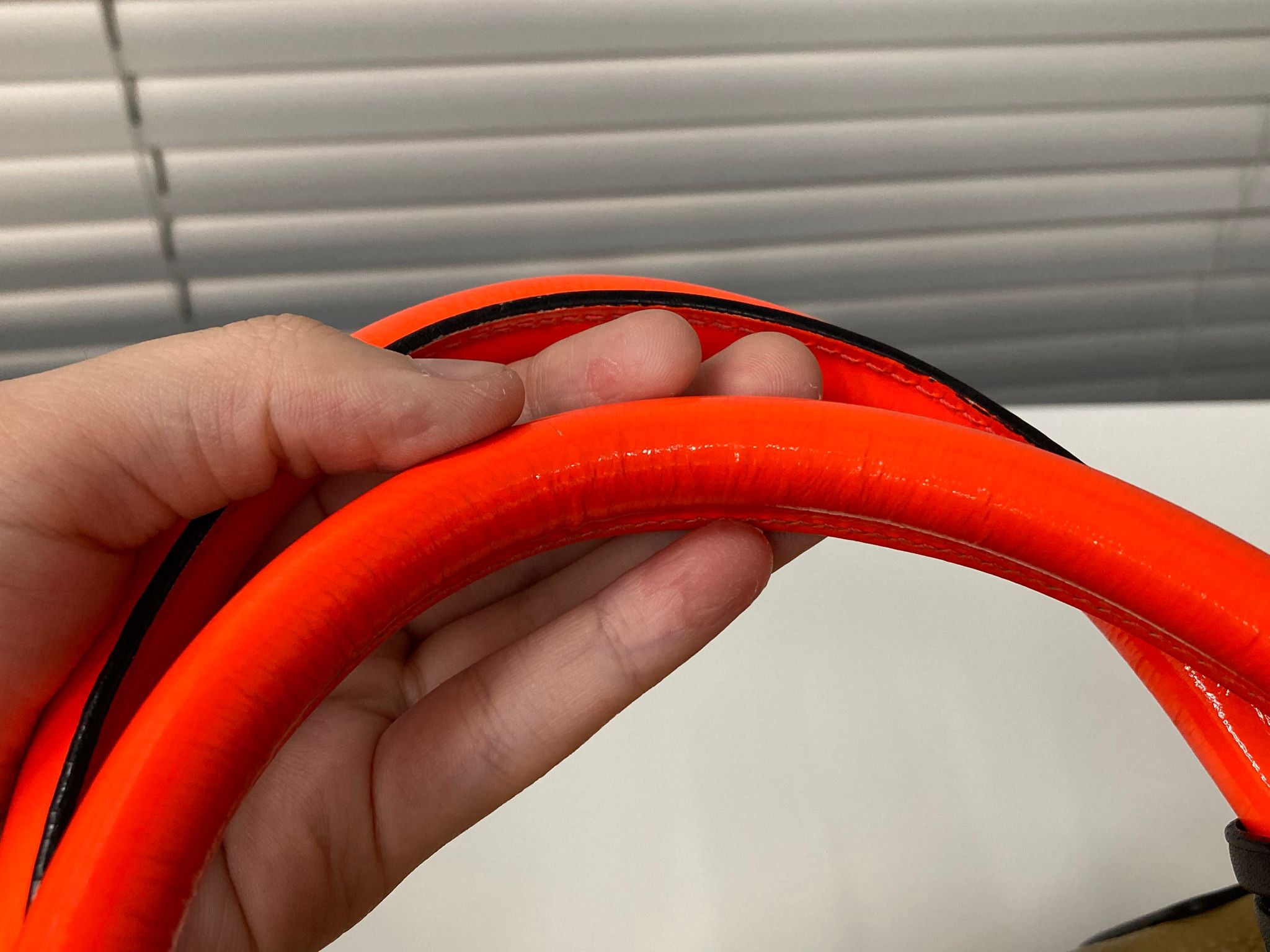 Loewe Amazona 36 edición especial ORO asas naranja charol – camel bicolor