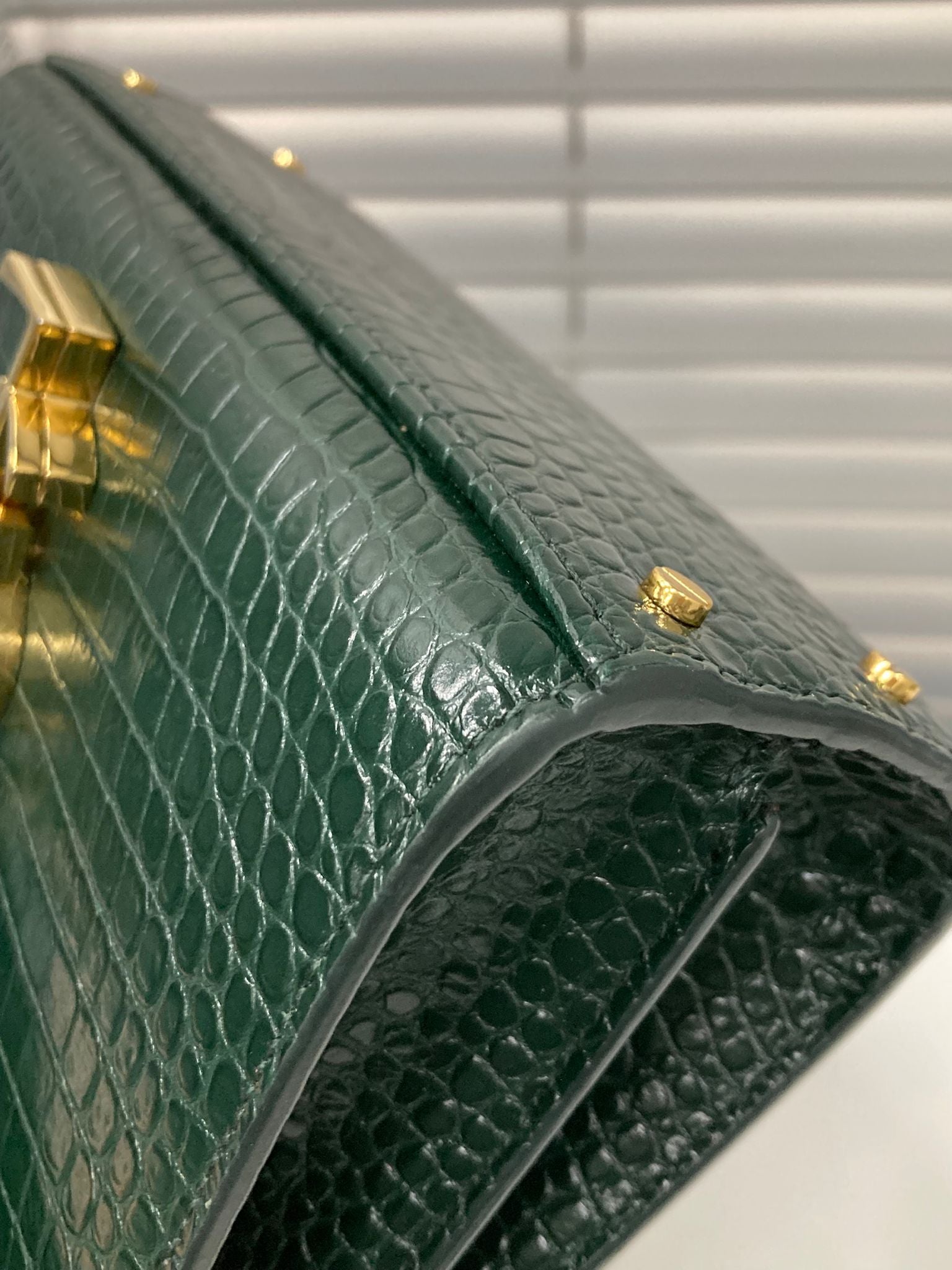 Saint laurent cassandra top handle verde efecto cocodrilo