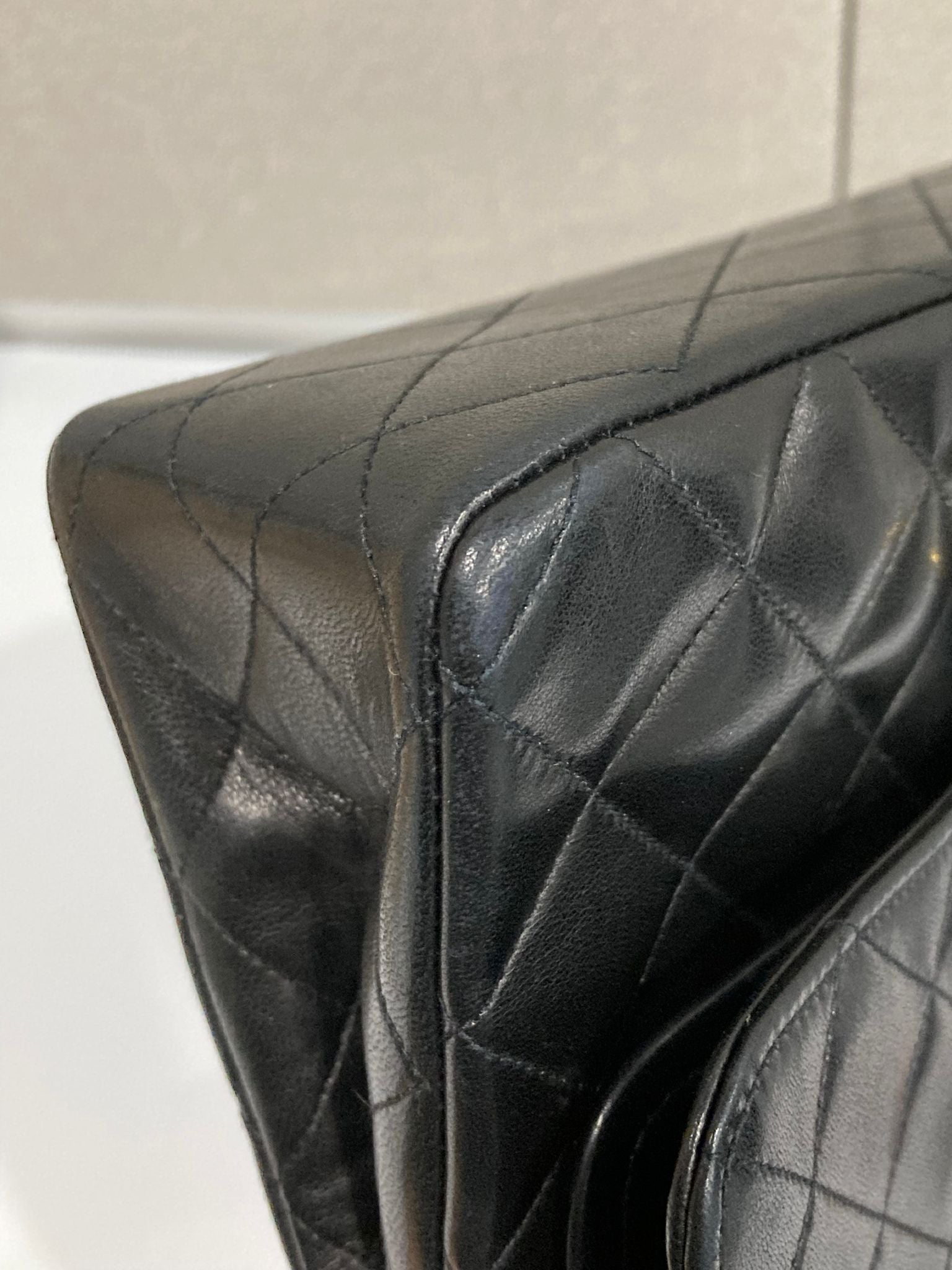 CHANEL Timeless 23 Double Flap  Lambskin negro · Herrajes dorados · Serie 1