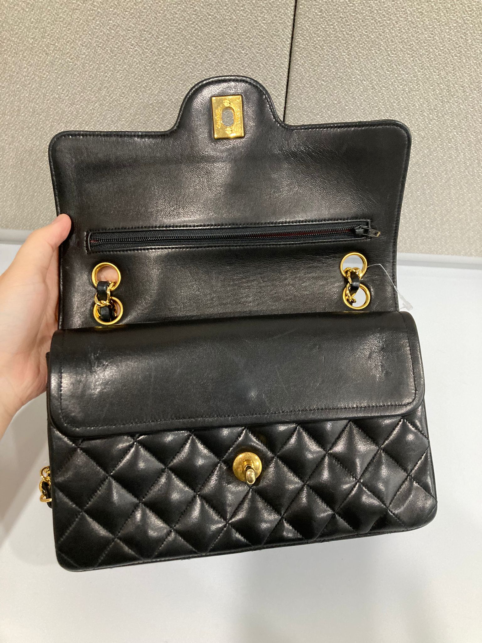 CHANEL Timeless 23 Double Flap  Lambskin negro · Herrajes dorados · Serie 1