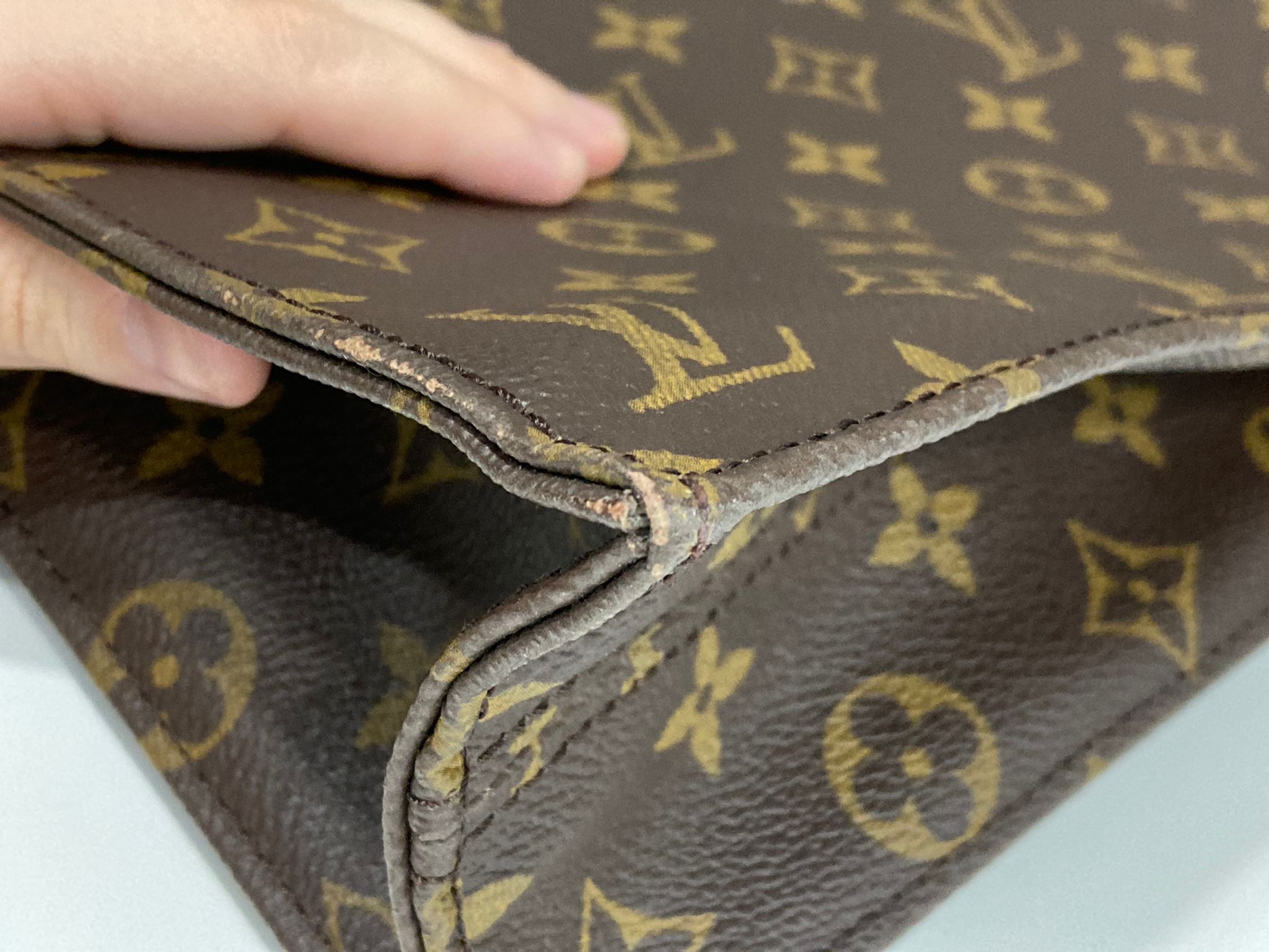 Louis Vuitton Sac Plat Monogram