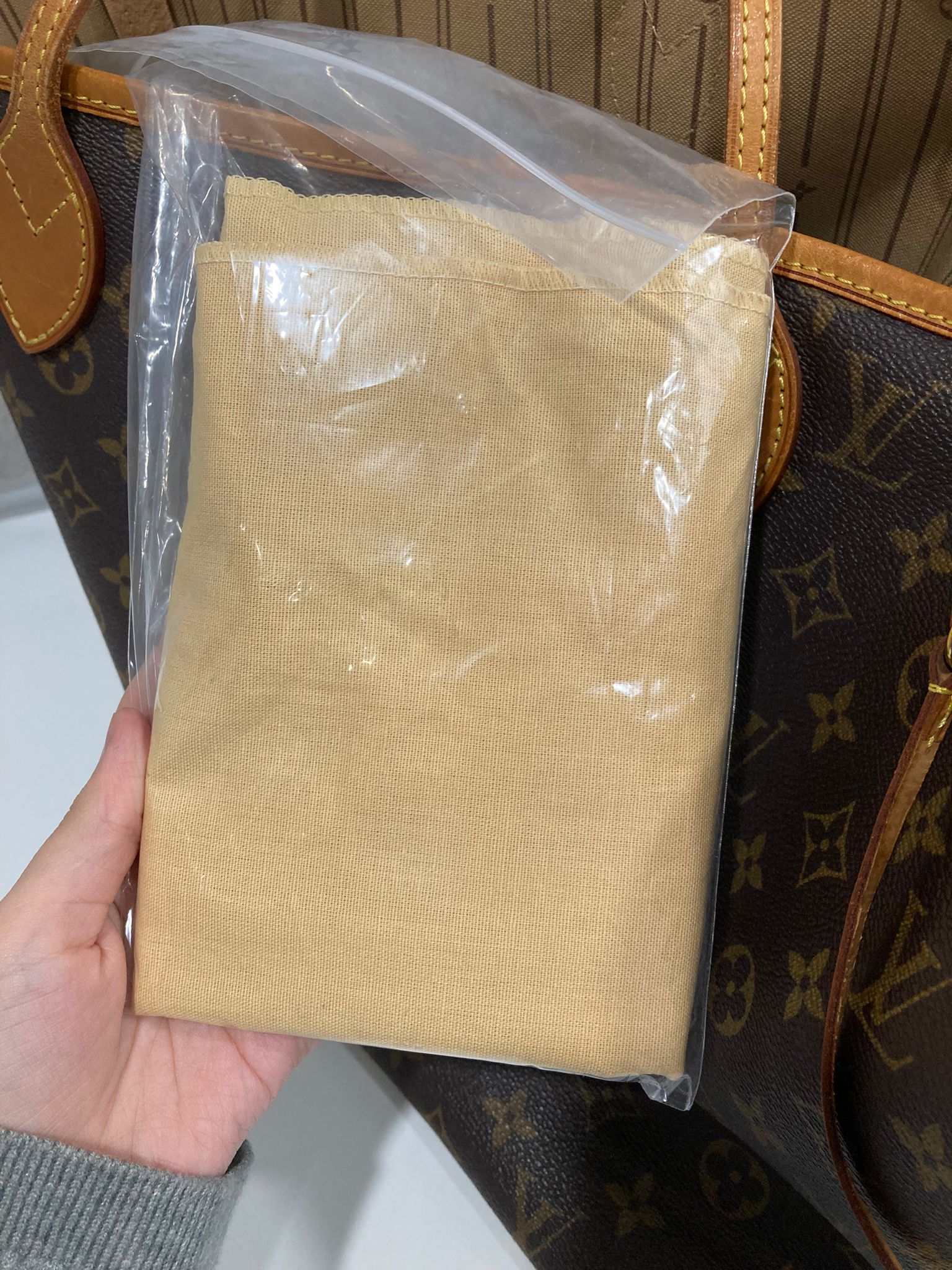 Louis Vuitton Neverfull MM Monogram