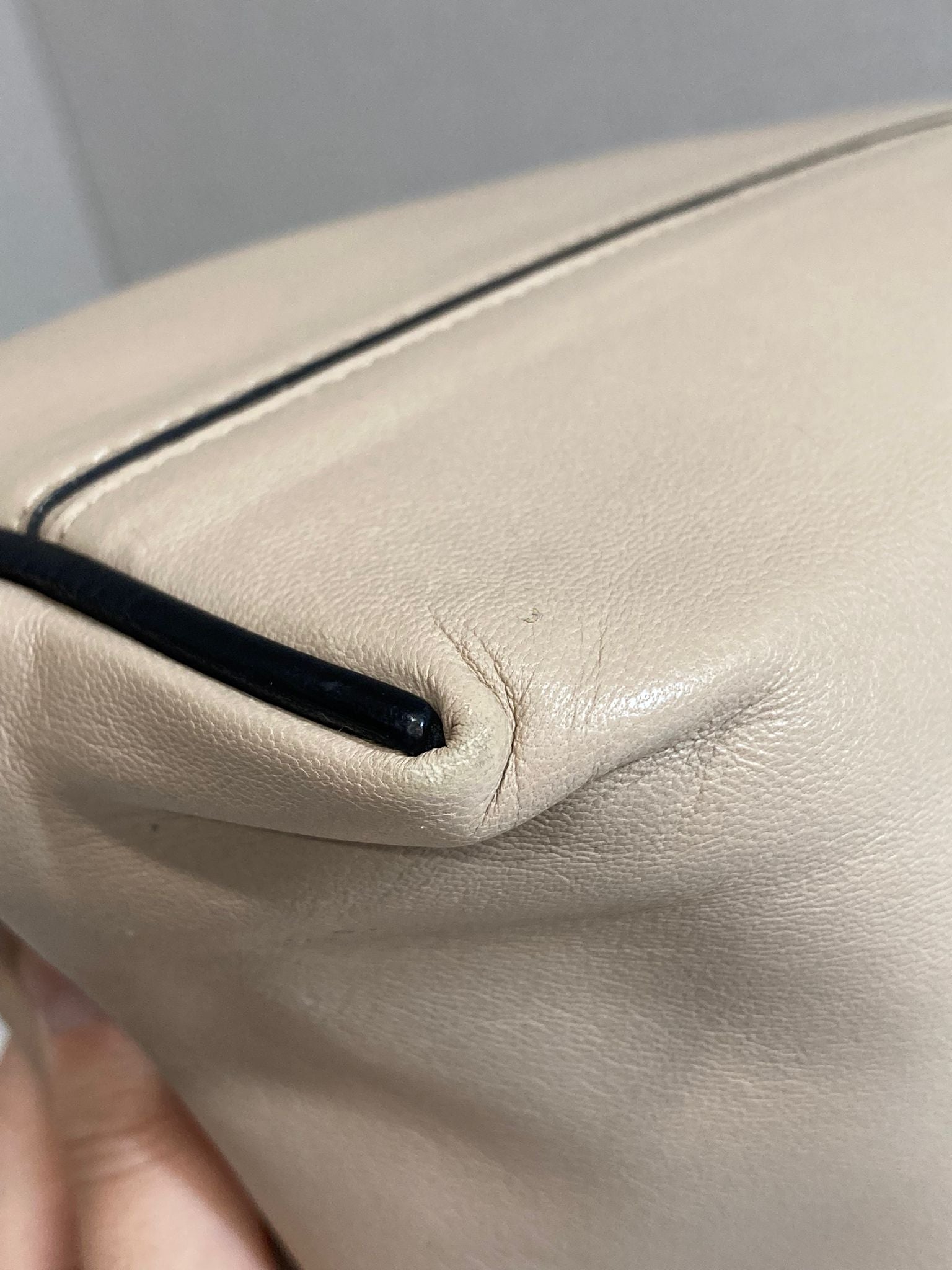 Loewe Flamenco Knot Beige Piel y Bandolera