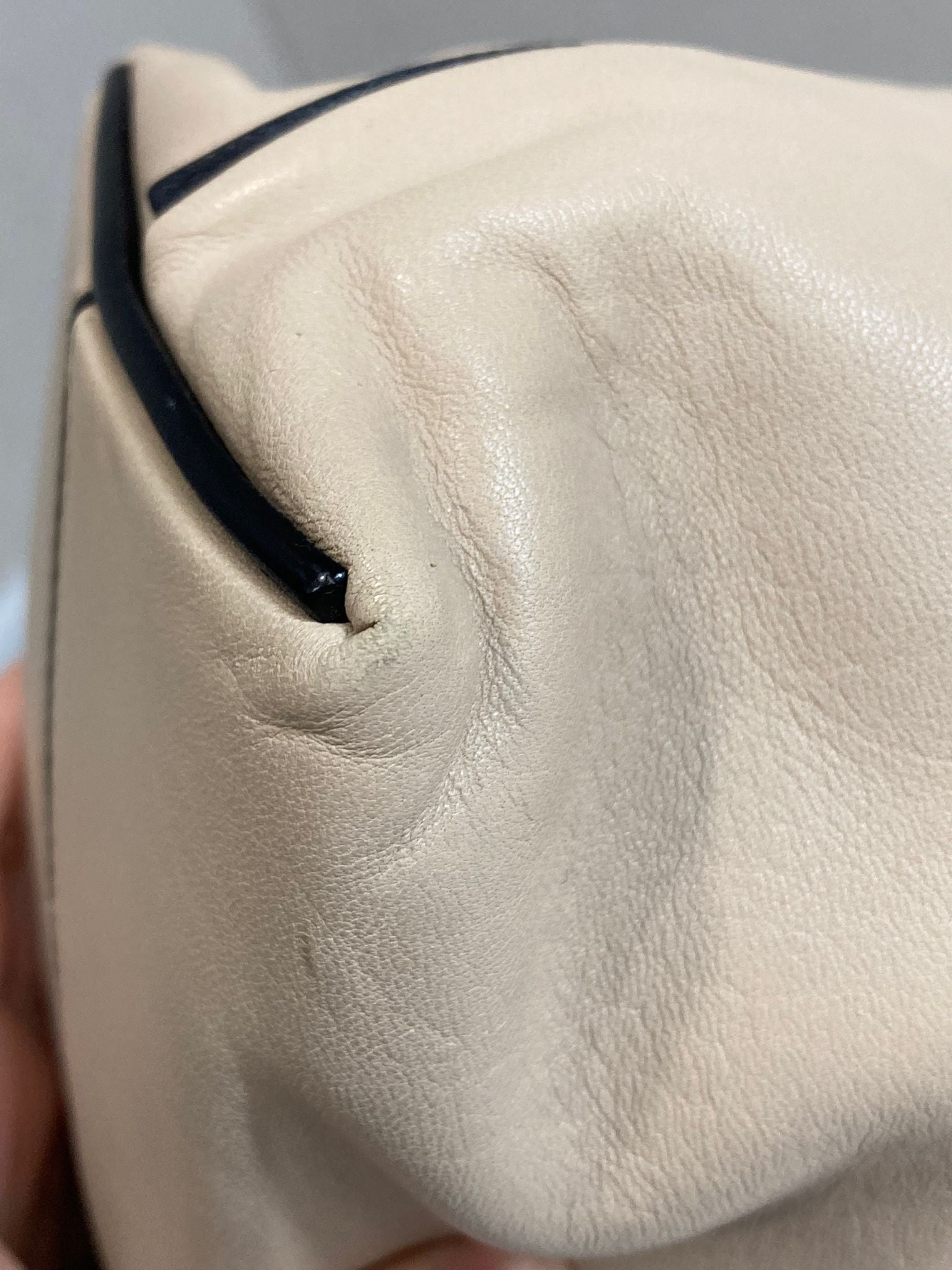 Loewe Flamenco Knot Beige Piel y Bandolera