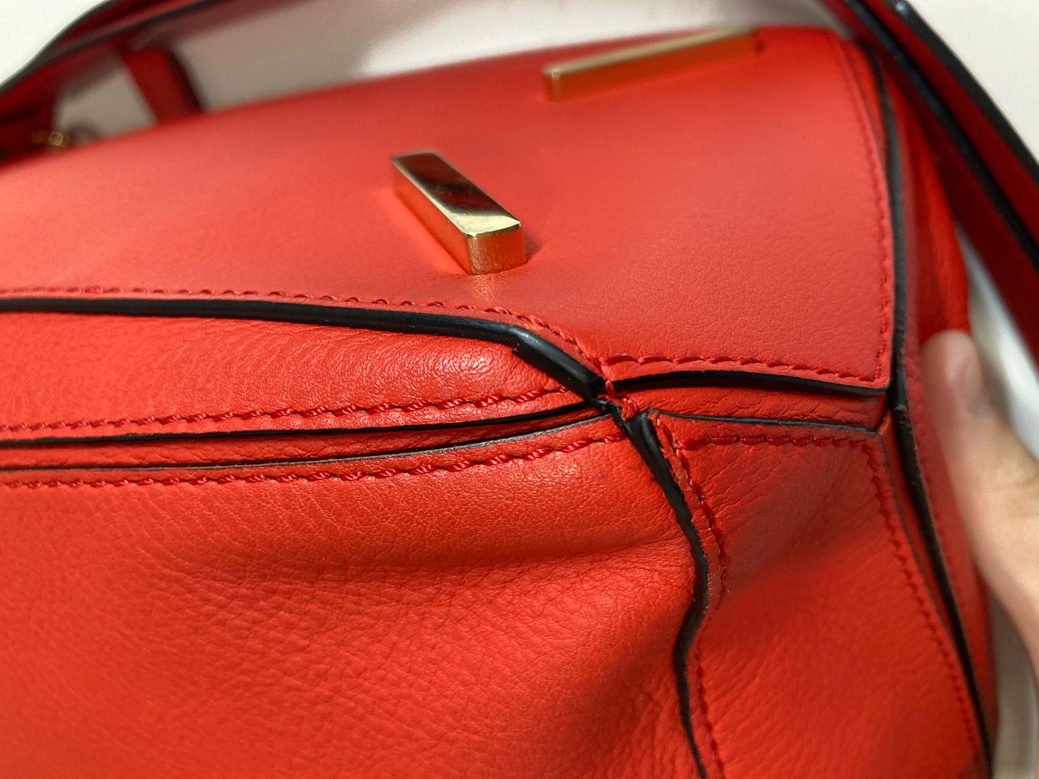 Loewe Puzzle Mediano Rojo