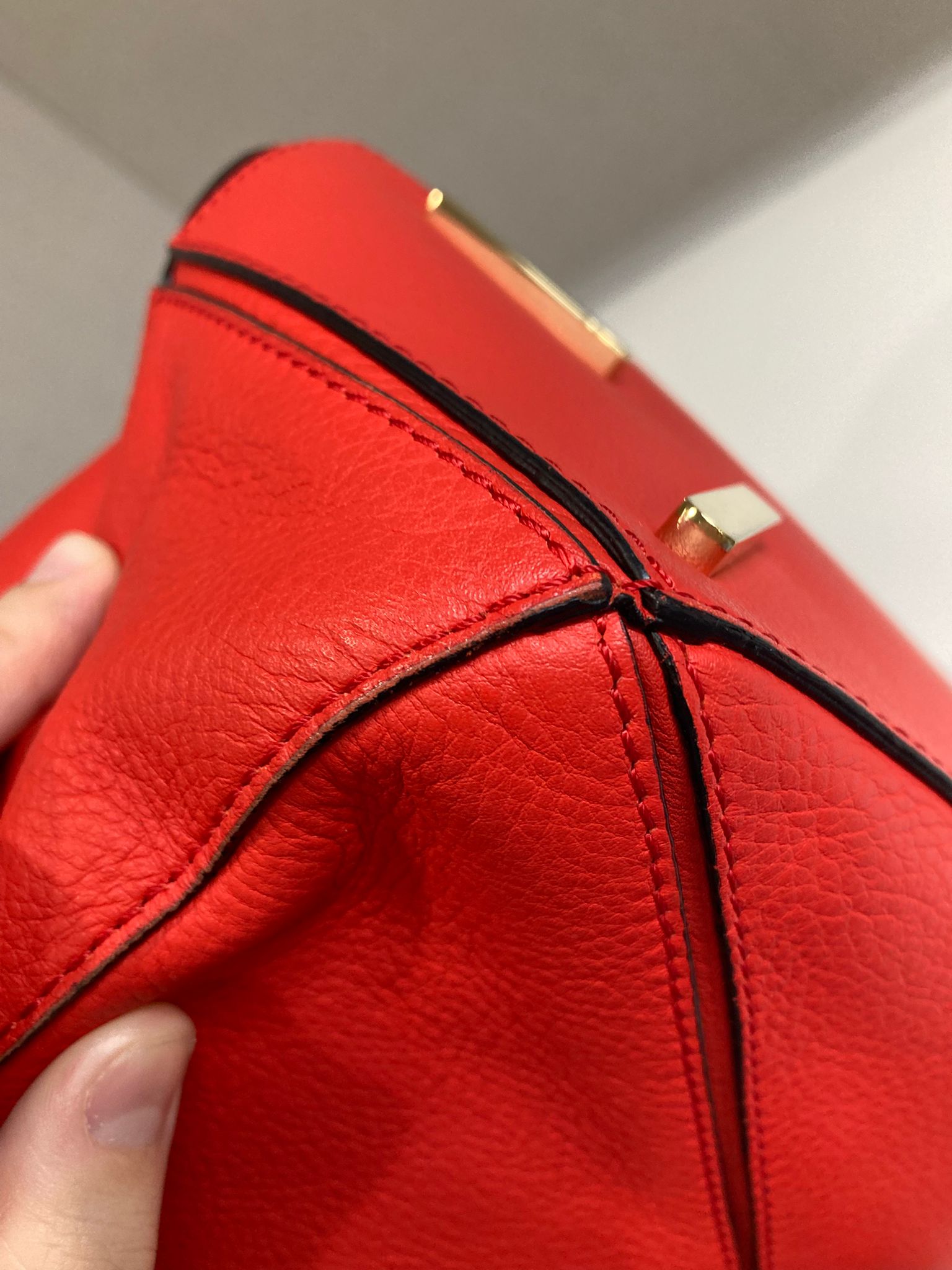 Loewe Puzzle Mediano Rojo