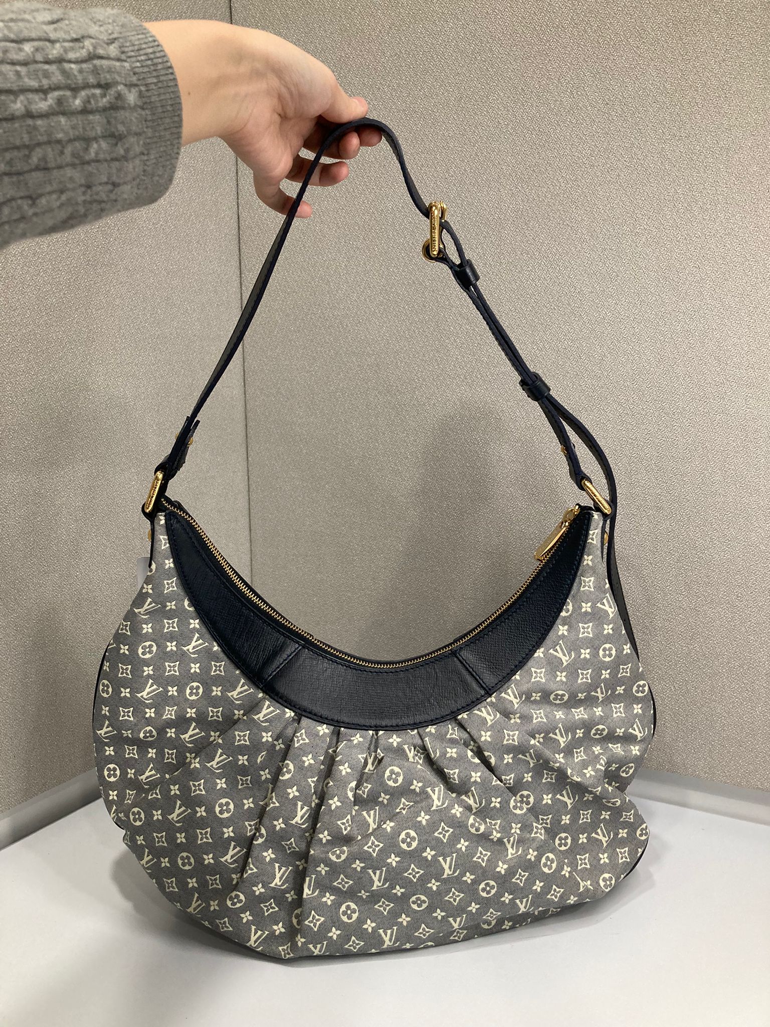 Louis Vuitton Idylle MM Azul Marino y Gris