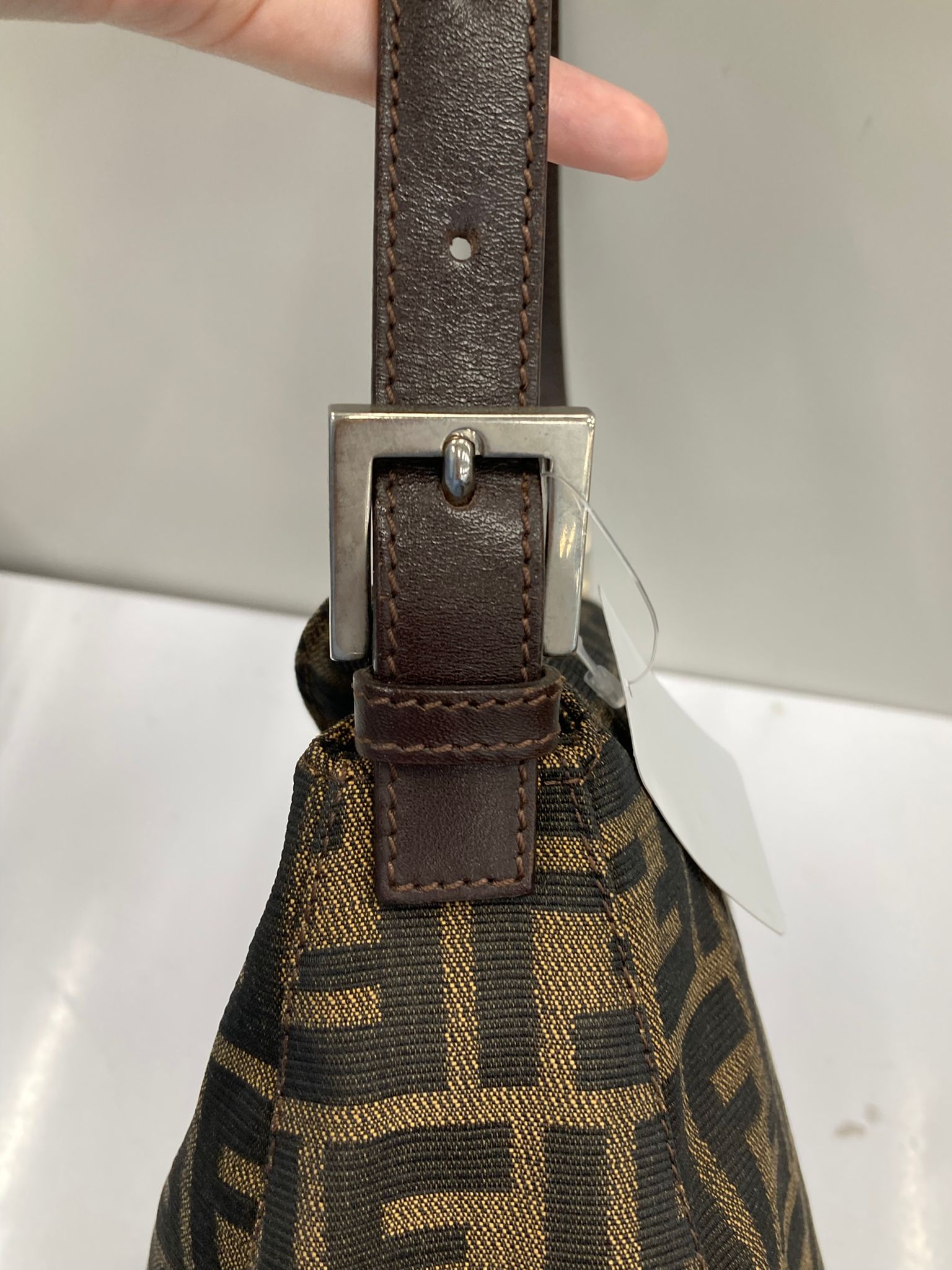 Fendi Baguette Zucca con doble solapa marrón