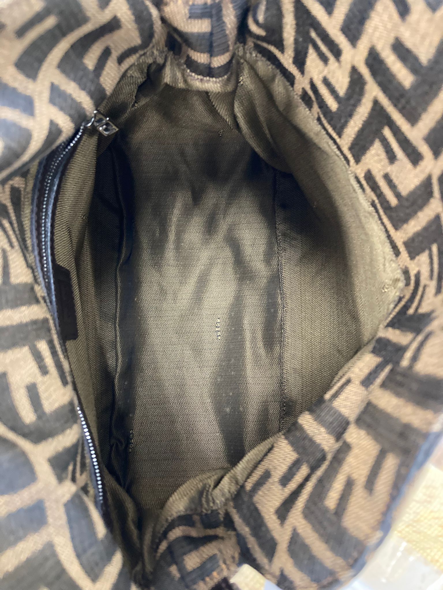 Fendi Baguette Zucca con doble solapa marrón