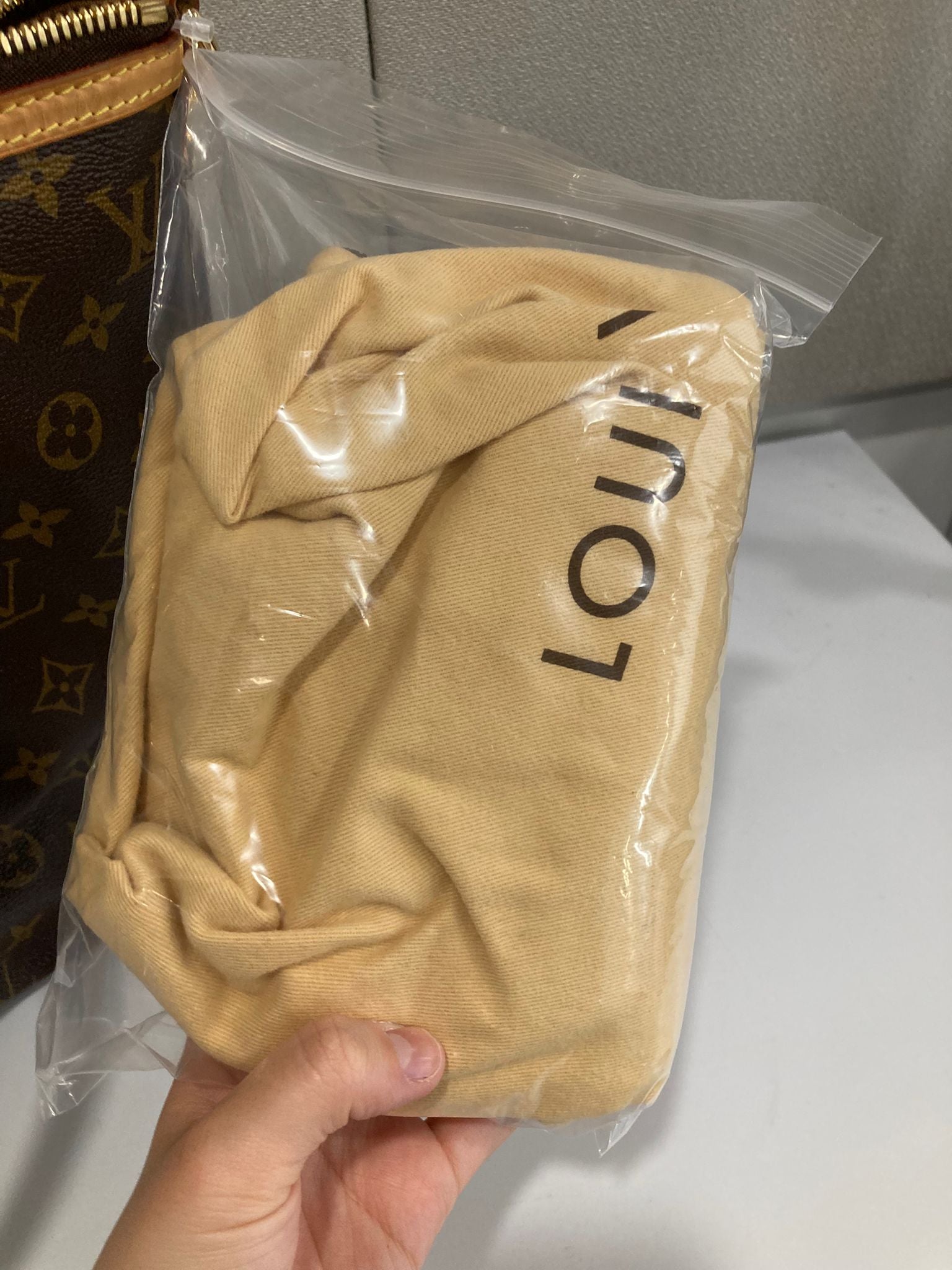 Louis Vuitton Palermo GM Monogram con bandolera