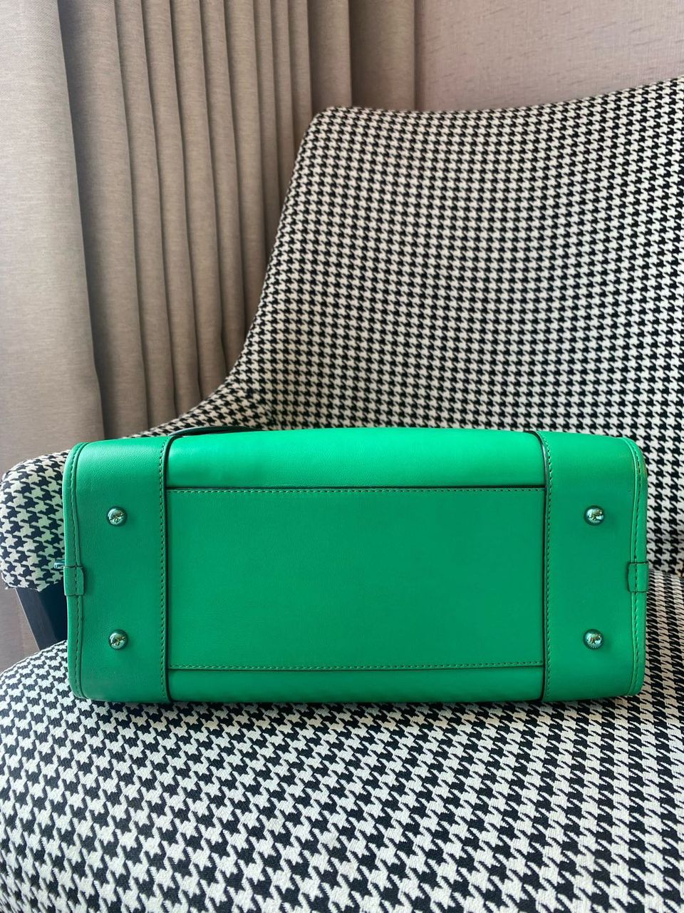 Loewe Amazona 28 verde electrico