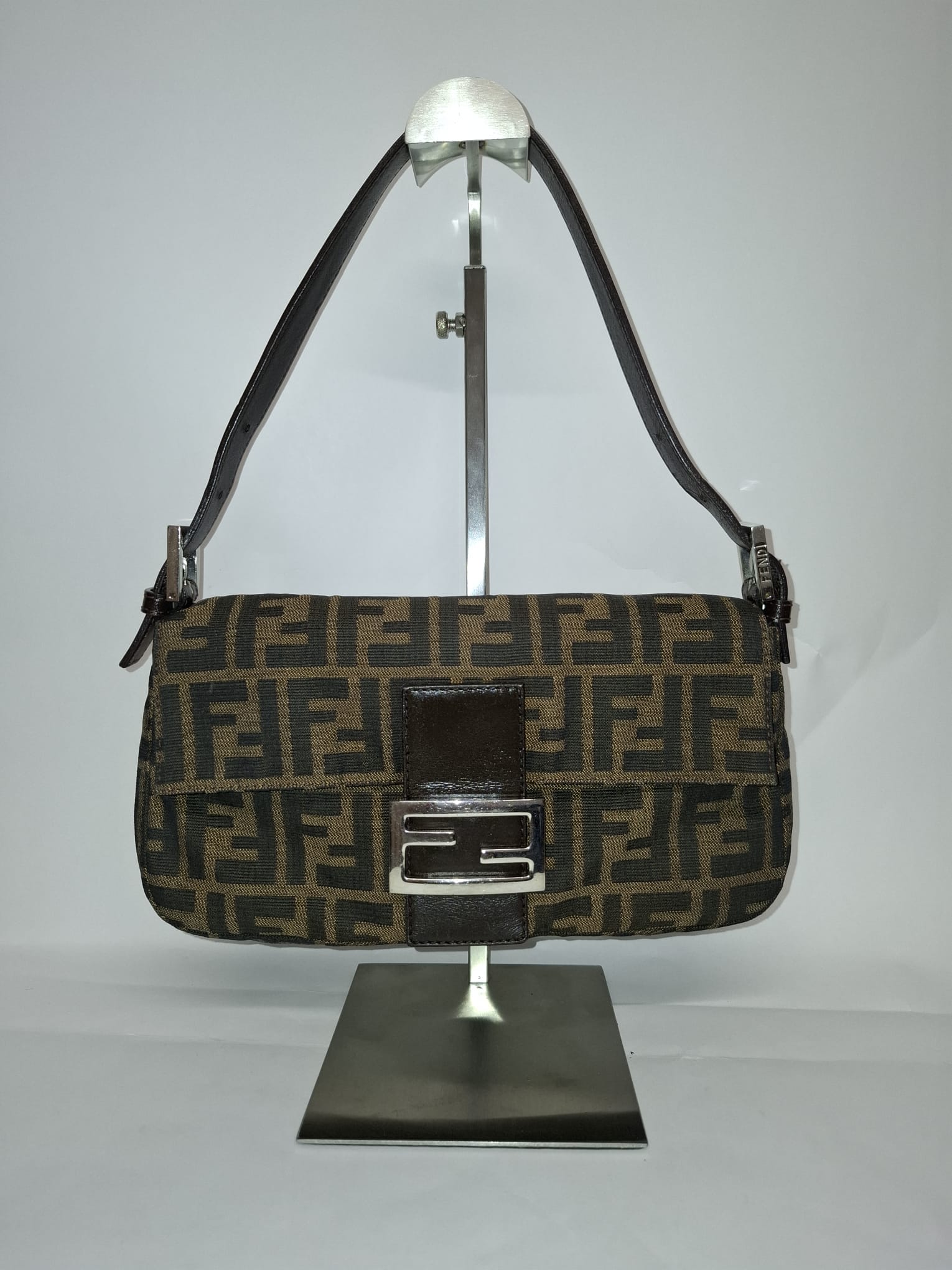 Fendi Baguette Clásica Zucca