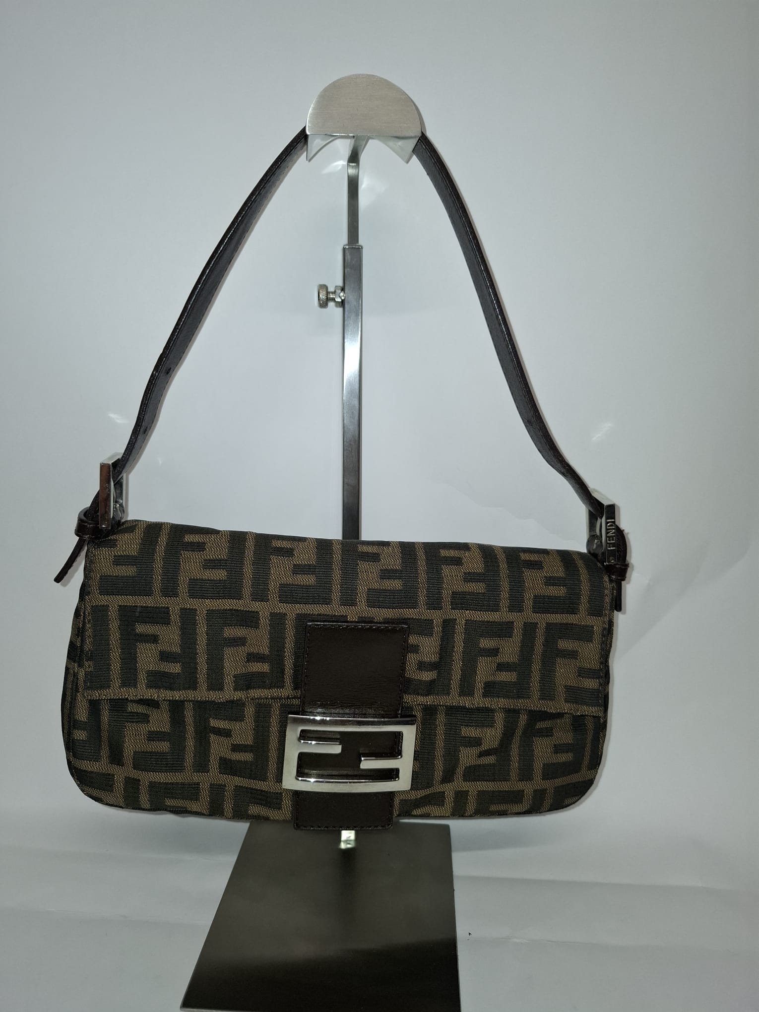 Fendi Baguette Clásica Zucca