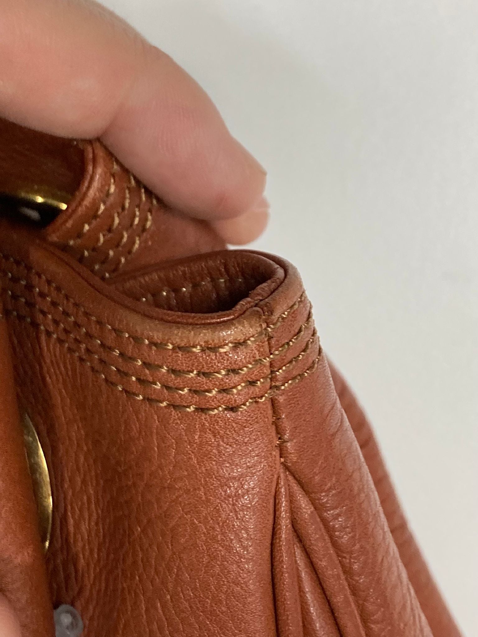 Loewe Anagram Shoulder Bag Piel camel marron