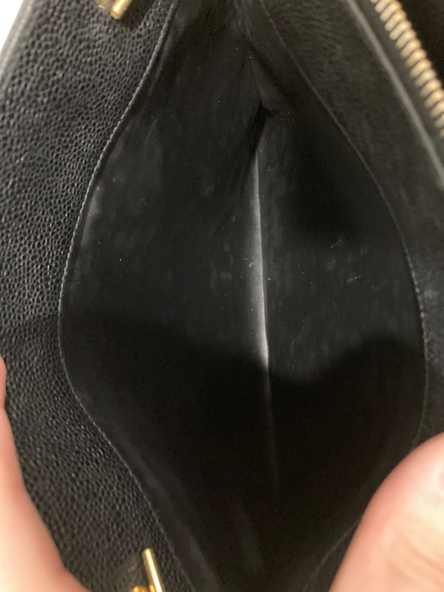 Chanel Caviar Chain Tote Negro