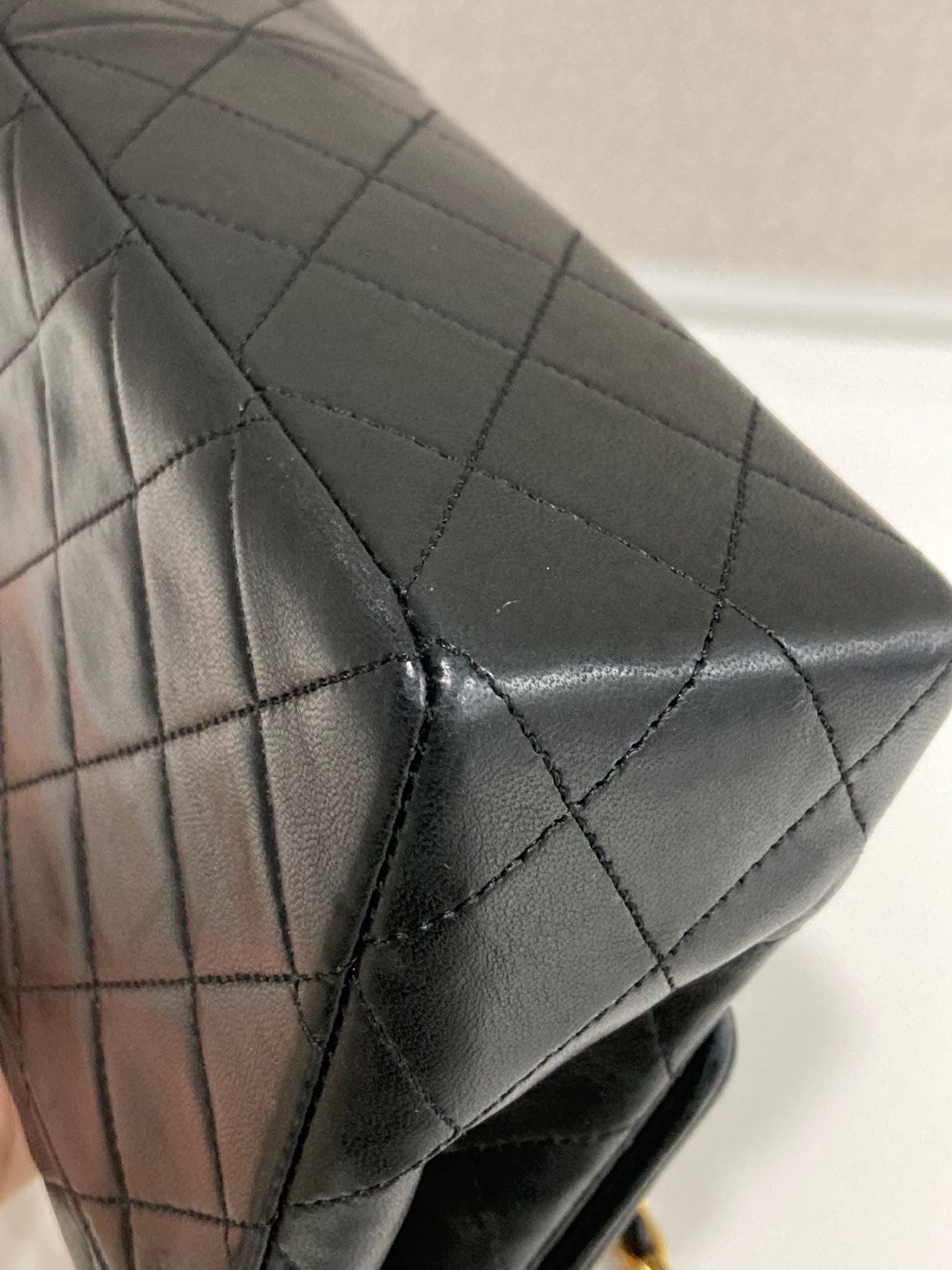 Chanel timeless 24 con cartera piel de cordero (lambskin) negra