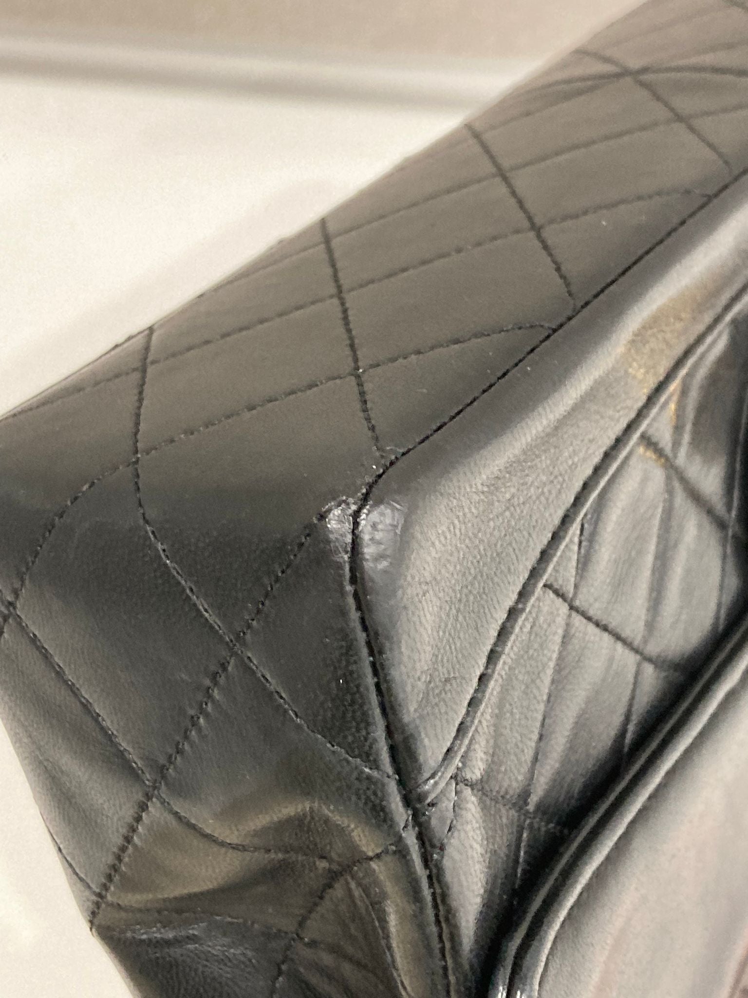 Chanel timeless 24 con cartera piel de cordero (lambskin) negra