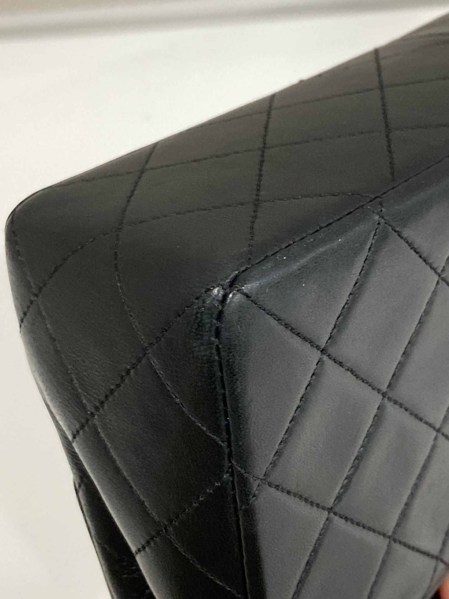 Chanel timeless 24 con cartera piel de cordero (lambskin) negra