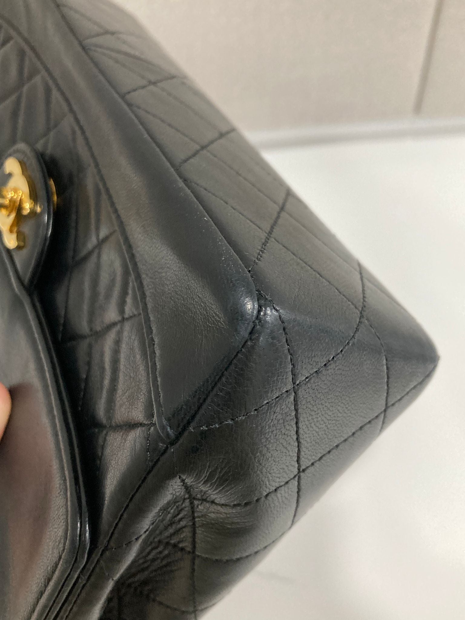 Chanel timeless 24 con cartera piel de cordero (lambskin) negra