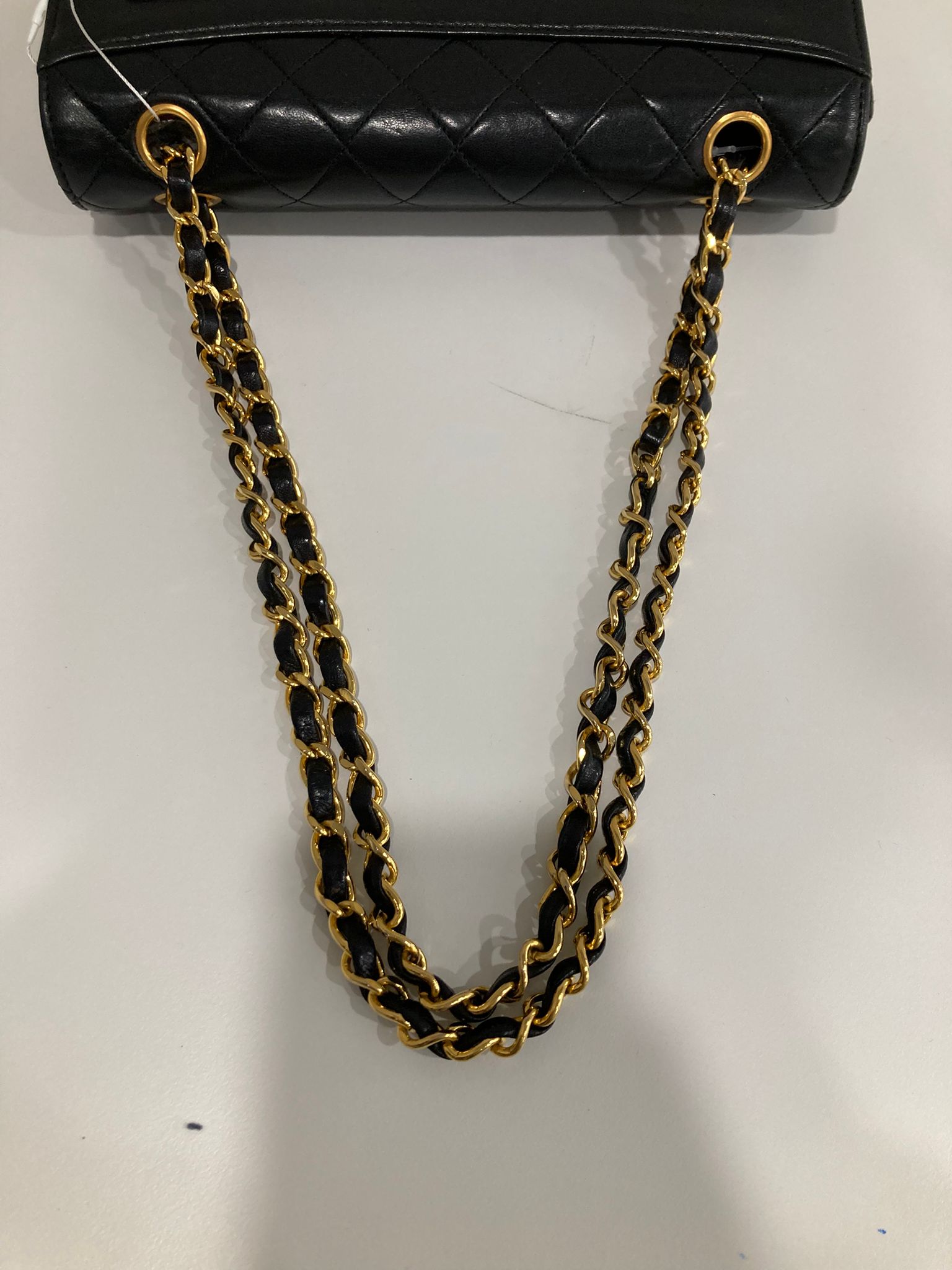 Chanel timeless 24 con cartera piel de cordero (lambskin) negra