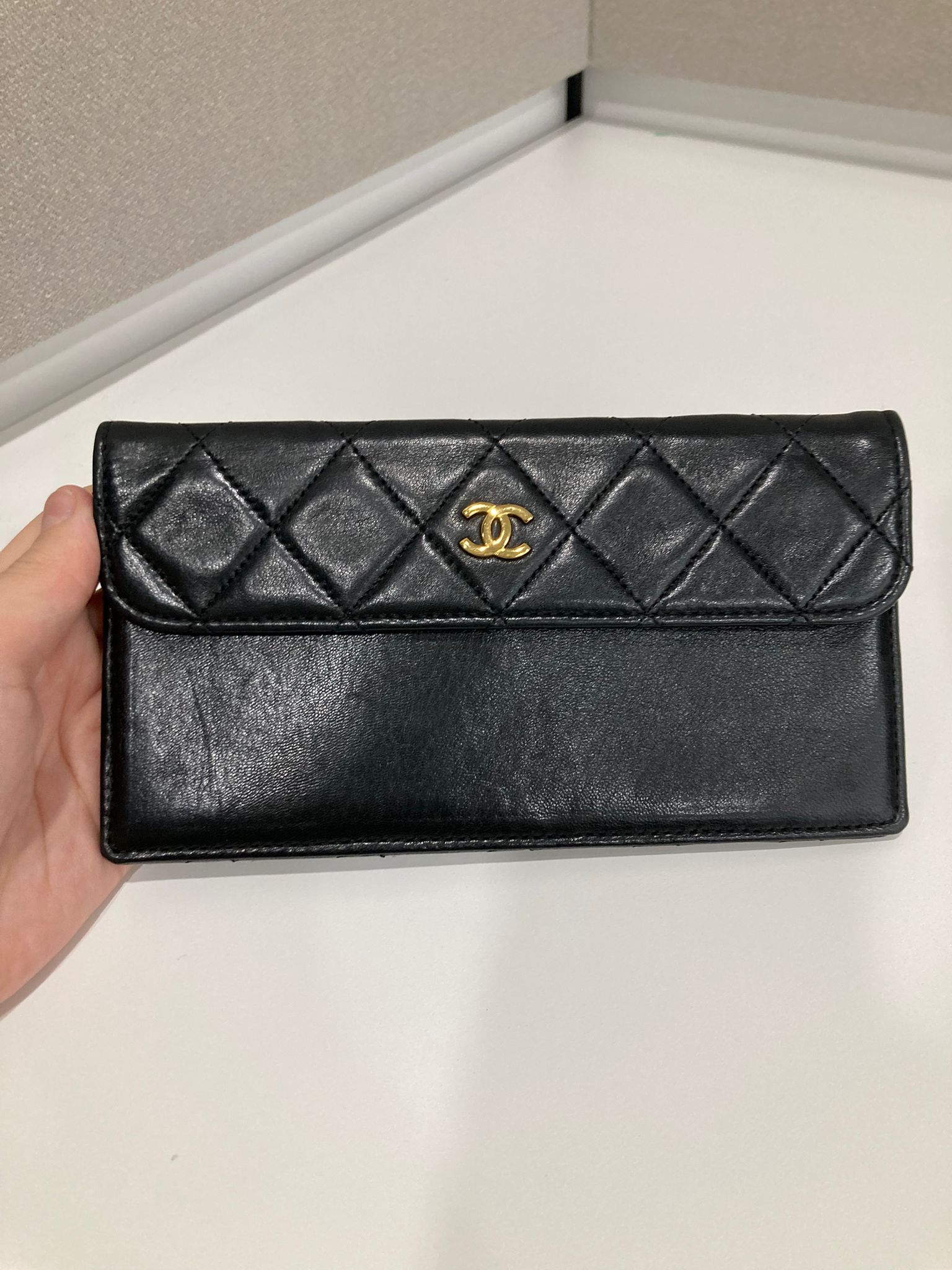 Chanel timeless 24 con cartera piel de cordero (lambskin) negra